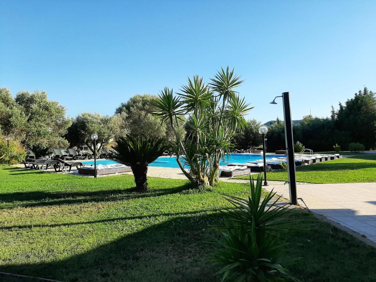 Hotel Sport Village Iglesias Exteriör bild